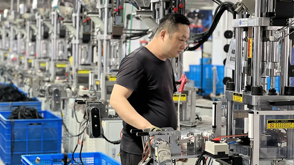 지퍼 거대 기업이 기술로 산업 생태계를 재구성하고 있다